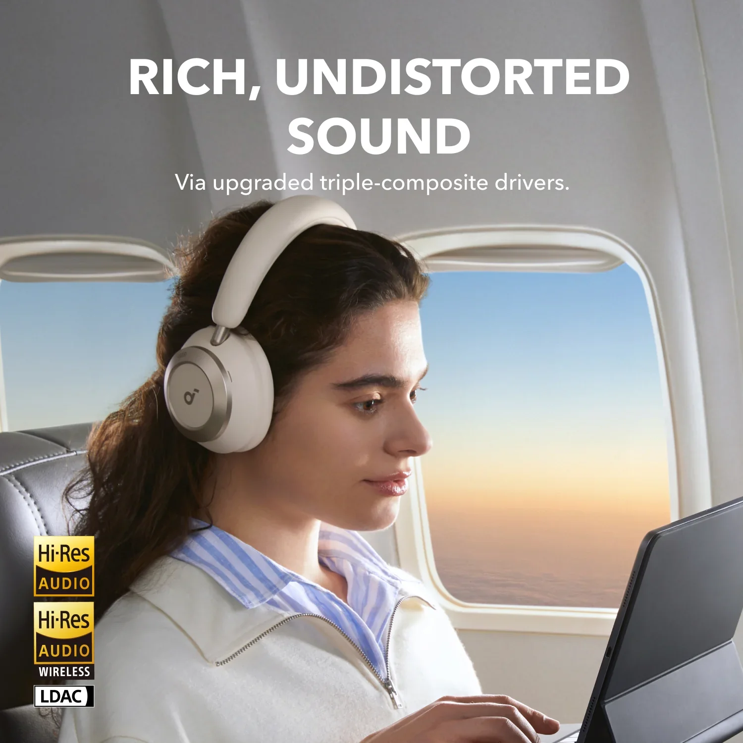 Space One Pro | Foldable Over-Ear Headphones - Image 10